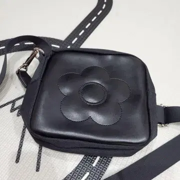 MARY QUANT 숄더백