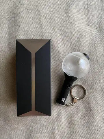 BTS 응원봉 키링