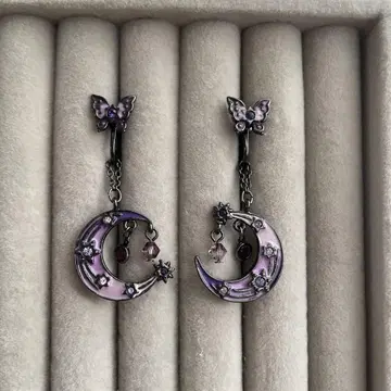 ANNA SUI 귀찌