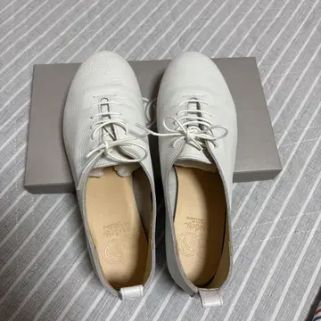 키다리 아저씨 가죽 신발 화이트