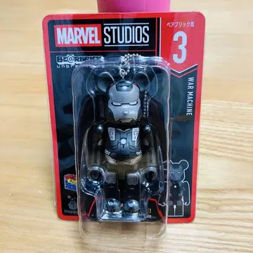 베어브릭 MARVEL STUDIOS 3 워 머신