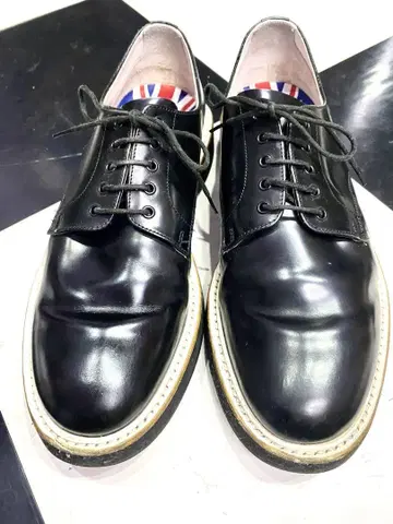 처치 유리 가죽 플레인 토