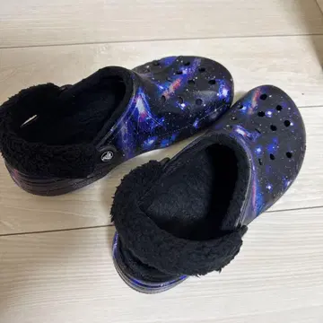 겨울용 crocs 샌들