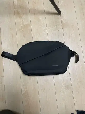퀵 팩 10 블랙 바디백
