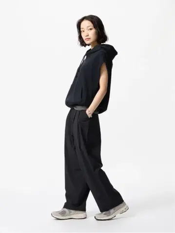 유니클로 울트라 스트레치 액티브 와이드 팬츠