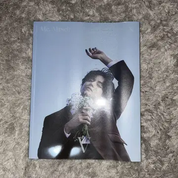 BTS V Me, Myself 사진집
