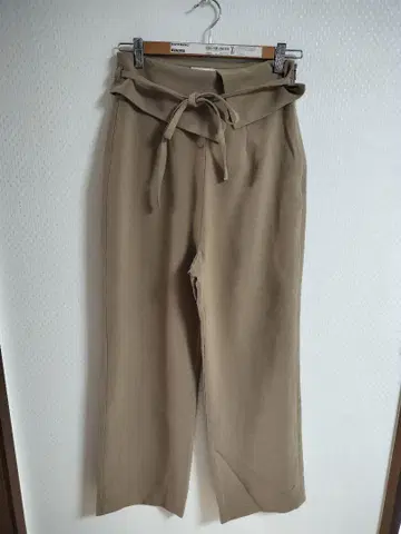 Eaphi 비대칭 랩 벨트 팬츠