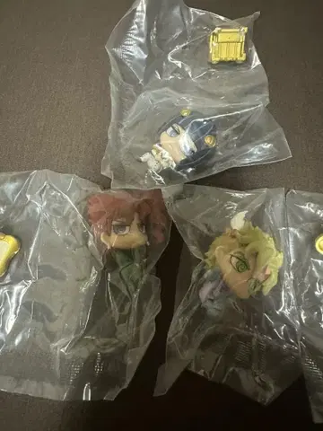 죠죠의 기묘한 모험 캡슐 피규어 컬렉션