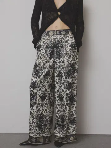 AmeriVINTAGE DAQHNE 스카프 팬츠