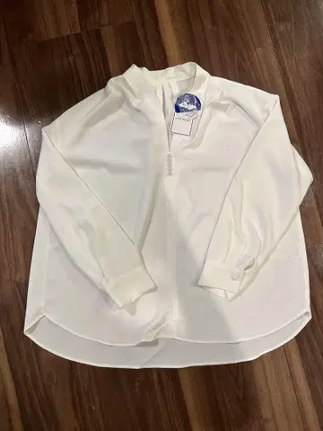 로페피크닉 블라우스