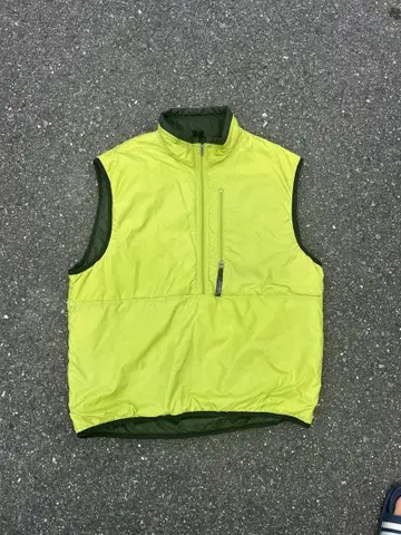 Patagonia 퍼프볼 베스트 애시드 그린