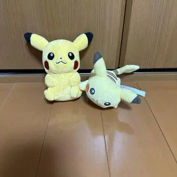 미사용 새상품 피카츄 봉제 인형 2개 세트