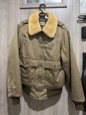 B-10 플라이트 자켓