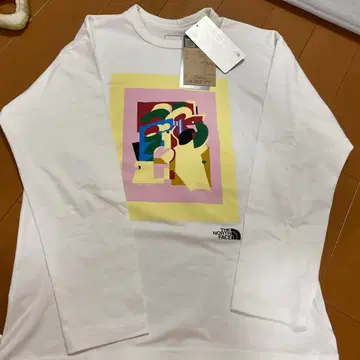새상품 THE NORTH FACE S 화이트