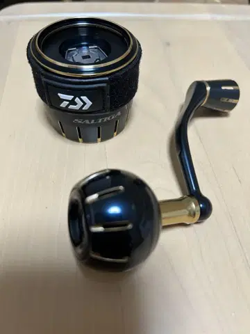 23 솔티가 4000XH 정품 핸들 + 노브 스풀