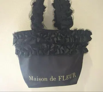 Maison de FLEUR 프릴 토트백