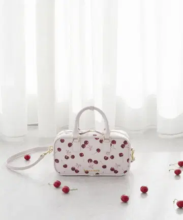 Maison de FLEUR 체리 패턴 보스턴 백