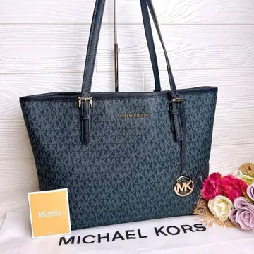 컨디션 최상 MICHAEL KORS 마이클코어스 토트백 네이비 대용량