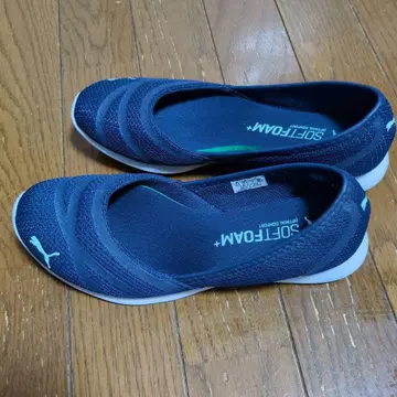 Puma SOFTFOAM+ 슬립온 사이즈 3.5 네이비