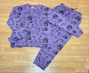 죠죠의 기묘한 모험 황금의 바람 반다이 미사용 L 사이즈 상하의 셋업