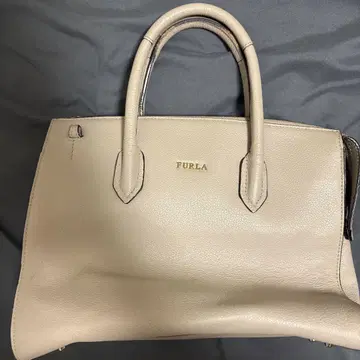 FURLA 베이지 가죽 핸드백