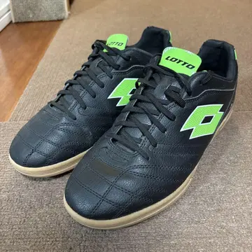 LOTTO 풋살화 25.5