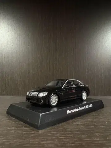 Mercedes Benz C63 AMG