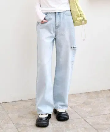 une mansion 하이웨스트 커팅 데님 와이드 팬츠 라이트 블루