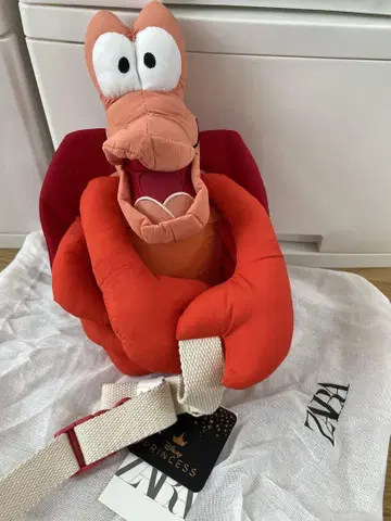 ZARA 인어공주 세바스찬 숄더백 D할로