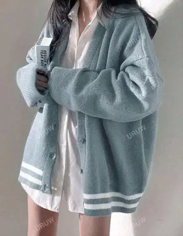 라이트 블루 오버 사이즈 가디건
