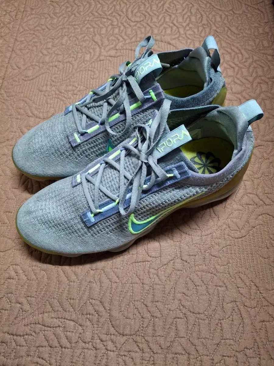 270 나이키 베이퍼맥스 운동화 [0827] 브랜드 중고거래 플랫폼, 번개장터