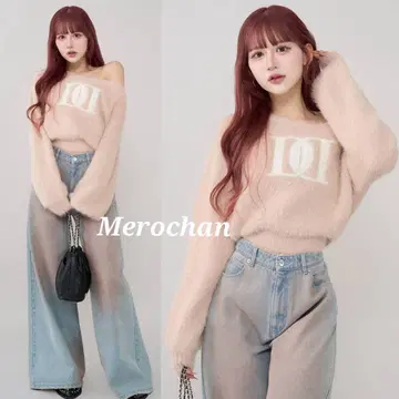 다리치 DD 로고 원숄더 니트탑 핑크