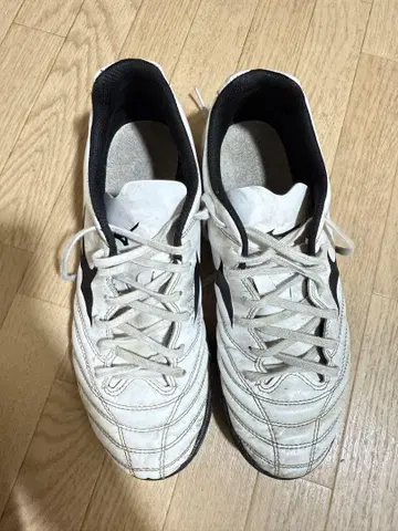 Mizuno 축구화 화이트/블랙