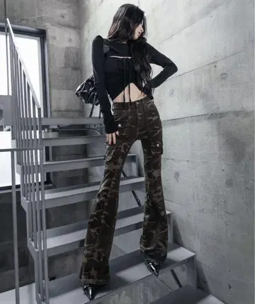 밈 셀렉 빈티지 카모플라주 스트레치 카고 플레어 팬츠