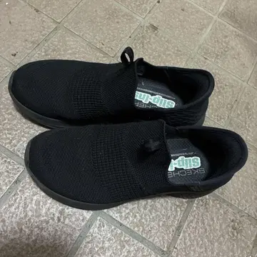 SKECHERS 슬립온 블랙 23.5