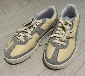 새상품 PUMA for emmi 오슬로 시티 EMMI 여성용 24.5cm