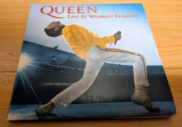 QUEEN Live At Wembley Stadium