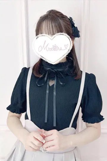 MARS 원톤 하트 컷아웃 골지 상의 - 블랙