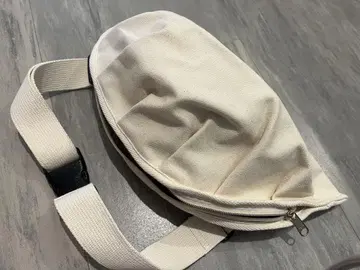 교자 메신저 백 바디백