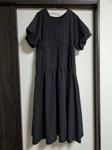 mystic 드로스트 개더 원피스 블랙 반팔 사이즈 0