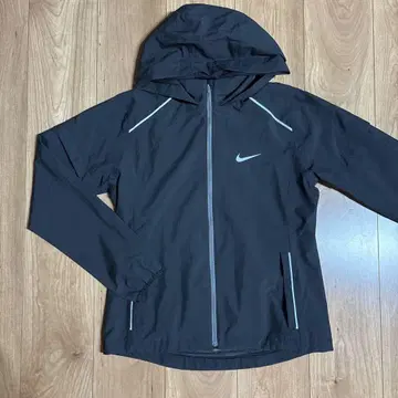 Nike 바람막이 M 사이즈 블랙