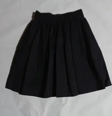 Tiarra 블랙 플레어 스커트