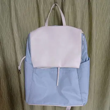 Y'SACCS 스카이블루 화이트 백팩