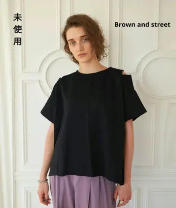 브라운앤드스트릿 커팅 숄더 티셔츠