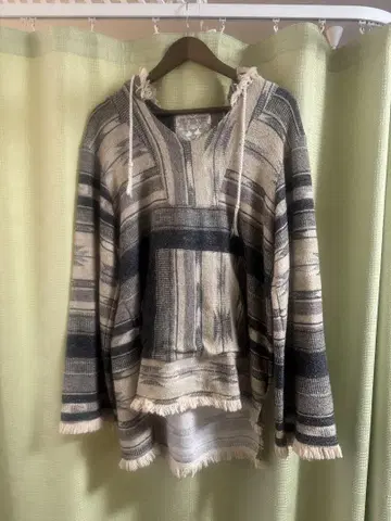 Goa 네이티브 무늬 후드 부착 후드티