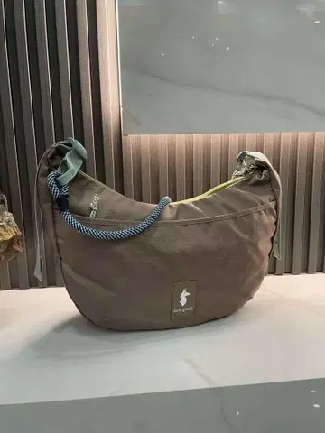 cotopaxi 나일론 크로스 바디백 8L