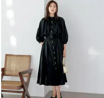 [ 시크릿 트로피 ] 펄 버튼 원피스