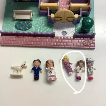 인형과 강아지 가정 세트