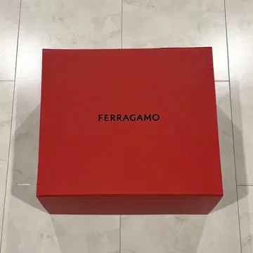 FERRAGAMO 빈 박스