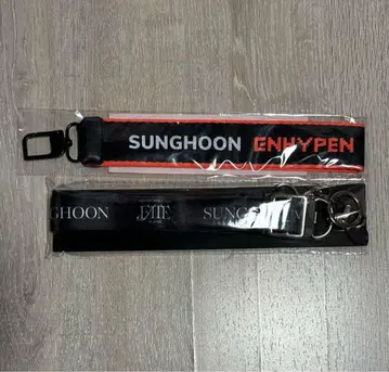 enhypen 성훈 스트랩